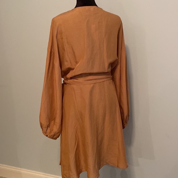 Madewell Wrap Dress - Picture 3 of 5